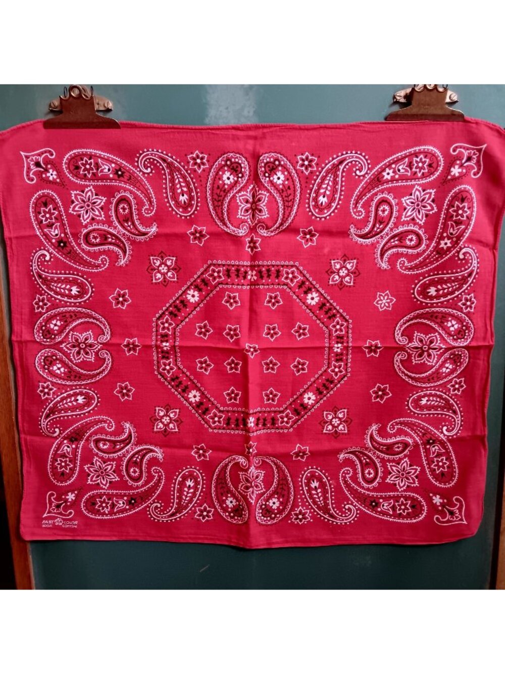 Vintage Trunk Up Hanky Bandana Scarf 100% Cotton Fast Color Vintage Handkerchief